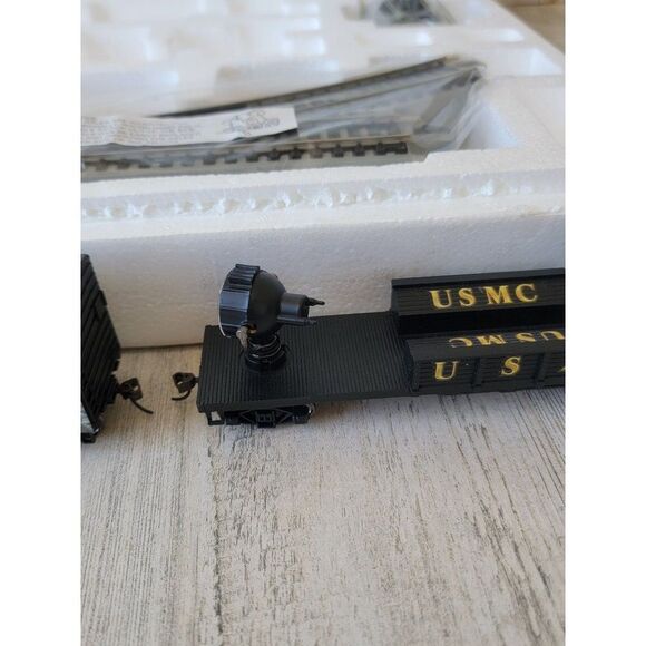 Hawthorne Tarawa Box Car & Semper Fi Search Light Car village train xmas - Picture 8 of 13